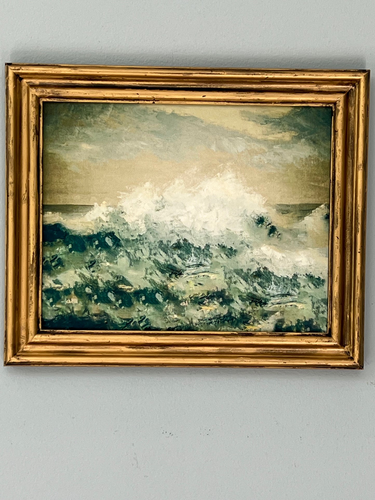 Crashing Wave - canvas print in gold frame