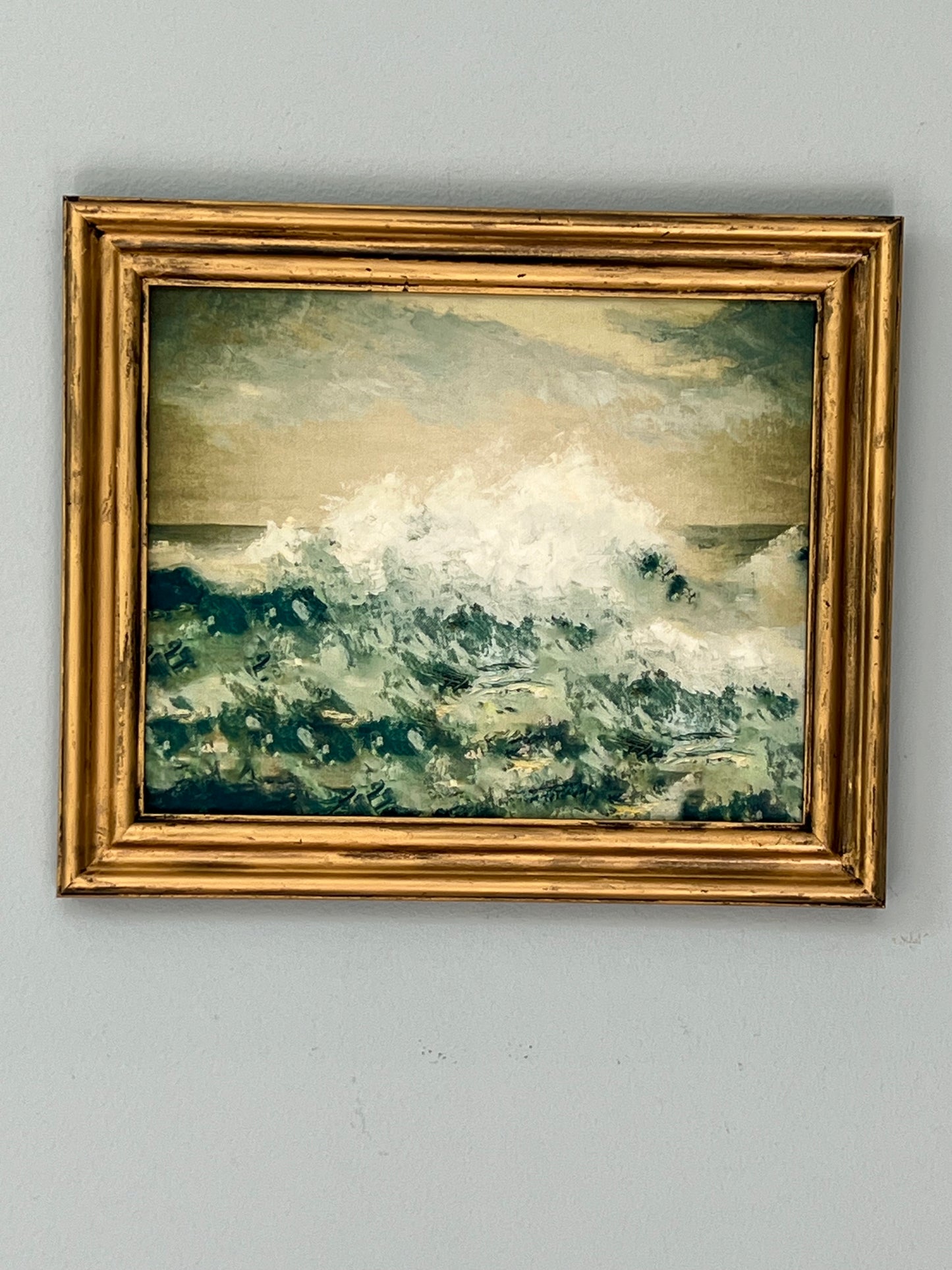 Crashing Wave - canvas print in gold frame