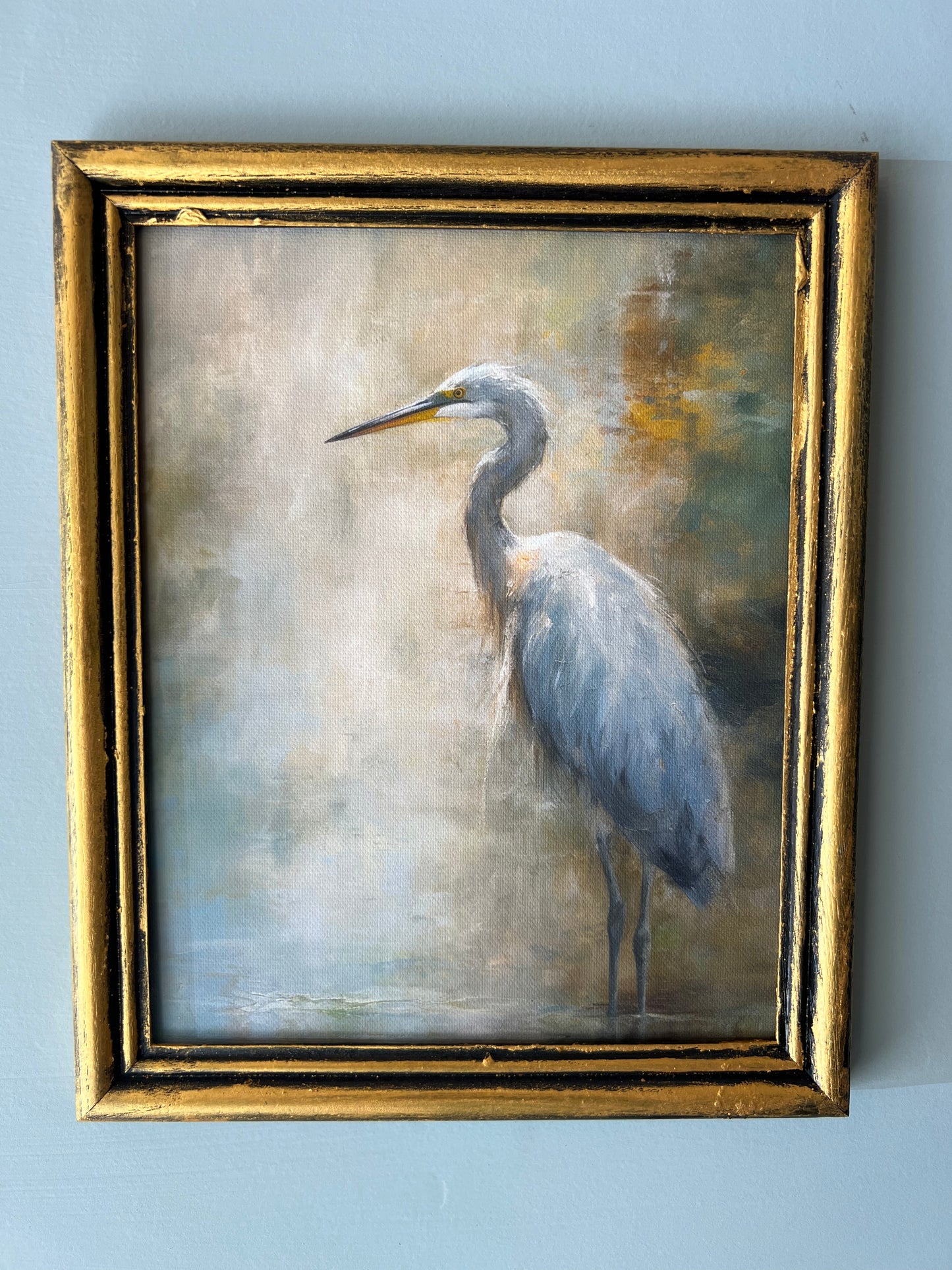 Blue Heron - Canvas Print in Vintage Gold Frame