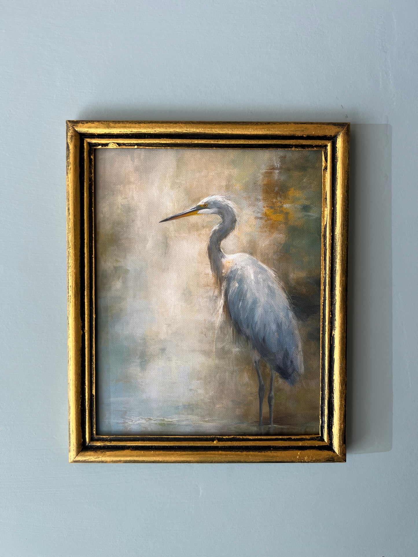 Blue Heron - Canvas Print in Vintage Gold Frame