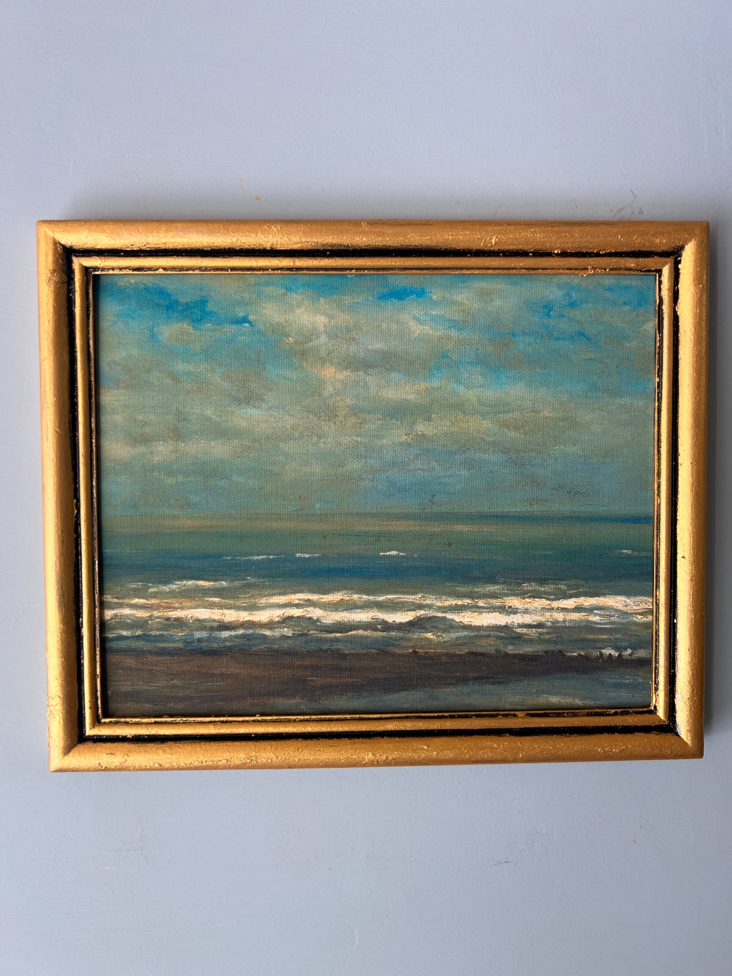 Rocky Coast - Canvas Print in Vintage Gold Frame